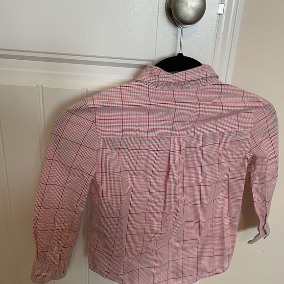 Adorable plaid boys 4/5 button down - Picture 2 of 3